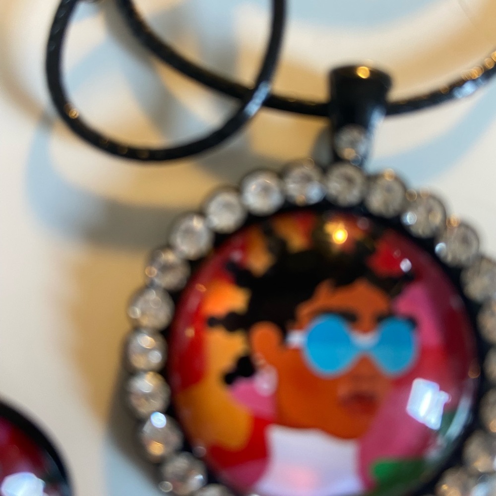 2 Piece Earrings & Necklace set